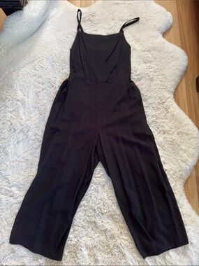 Black Sleeveless Wide-Leg Jumpsuit with Spaghetti Straps